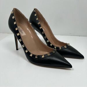 Valentino Garvani Rock Stud Sthiletto Heels Black Leather Size 10